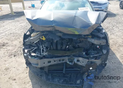 2016 Ford Focus Se z USA, uszkodzony, nr VIN 1FADP3K21GL232618